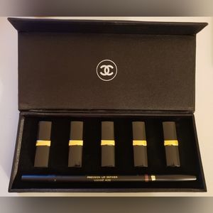 CHANEL VINTAGE mini lipstick and liner kit